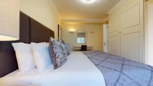 flat to rent in Mayfair