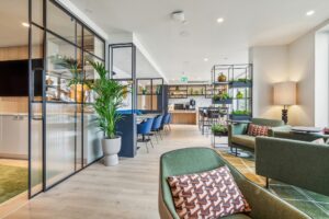 studio flat to rent on The Mall