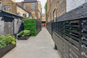 studio flat to rent on The Mall