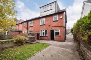 flat to rent in Headingley
