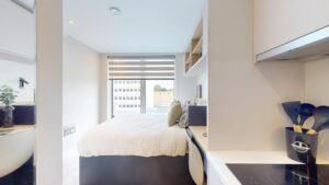 studio flat to rent on The Mall