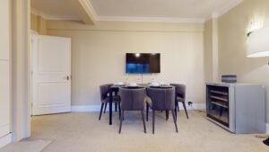 flat to rent in Mayfair
